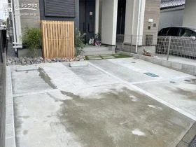 天然石が上品な印象の駐車スペース[施工後]