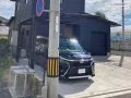 実用性を兼ねたスタイリッシュな駐車スペース