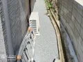 雑草対策した犬走り