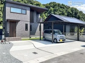 ファサードデザインにこだわった新築外構