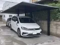 モダンなお住まいにぴったりの意匠をもったカーポート「FⅡ」