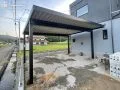 愛車を守る頑丈なスチール折板屋根のカーポート
