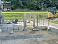 小さなお子様やわんちゃんの飛び出しを防ぐ境界フェンス