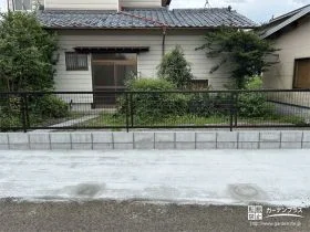 石垣と生い茂る植物を撤去し見通し良くすっきりとした外構工事