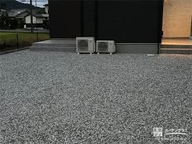 砂利敷きでお手入れが楽なお庭[施工後]