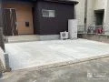 駐車スペースへのコンクリート打設で3台のお車を清潔に保つ工事