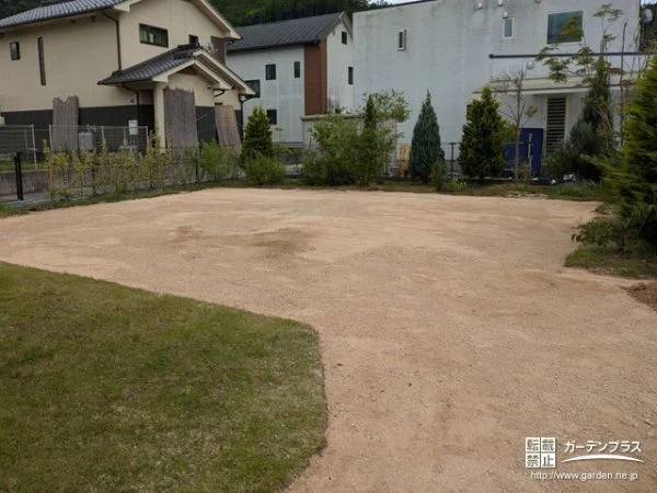 No.23745 凸凹していたお庭を整地し暗渠埋設で排水性を向上した工事[施工後]