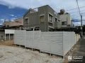 敷地境界の目隠しフェンス