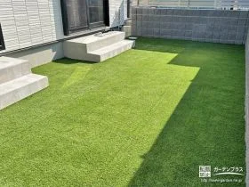 キッズスペースとして活躍する人工芝のお庭[施工後]