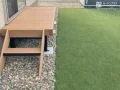 木肌の温もりを感じられるウッドデッキ
