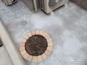 レンガの植栽スペースが可愛らしいお庭のローメンテナンス化工事