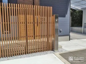 室内の目隠しをする和モダンなスクリーンフェンス[施工後]