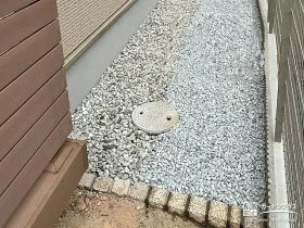犬走りの雑草対策[施工後]