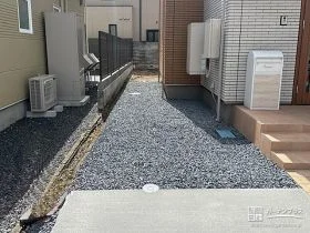 建物周りの雑草対策[施工後]