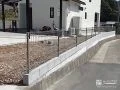 ローメンテナンスな境界フェンス