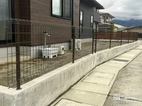開放感を損なわないメッシュフェンス[施工後]