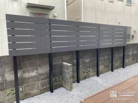 ウッドデッキでリラックスするための目隠しフェンス[施工後]