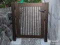 イノシシの侵入を防ぐ門扉