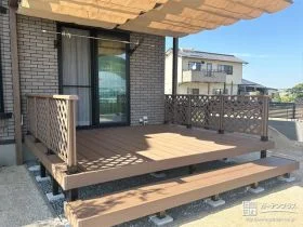 ご家族はもちろん、大勢でも楽しめるウッドデッキ[施工後]