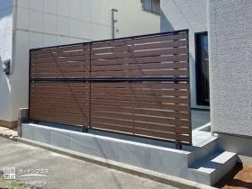 木の温もりを感じられる目隠しフェンス[施工後]