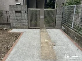 雨が降っても冠水せず足元も汚さないインターロッキング舗装工事