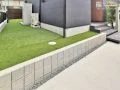 お住まいの雰囲気に合わせる化粧ブロックの土留め
