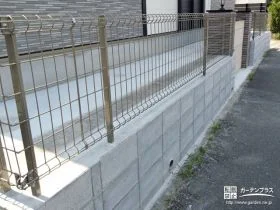 圧迫感のない敷地境界[施工後]