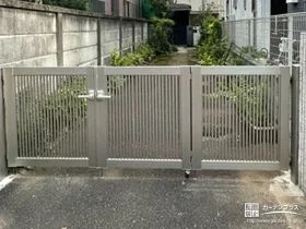 縦桟デザインでスタイリッシュな門扉を施工[施工後]
