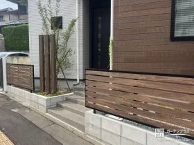 ナチュラルモダンな印象のお住まいにマッチするフェンス設置工事