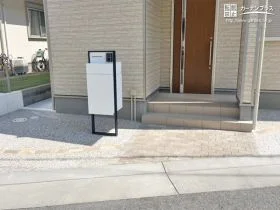 お住まいを引き立てつつ使い勝手の良いナチュラルな外構リフォーム工事