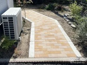 インターロッキングの園路を施工し雑草対策をしたお庭工事