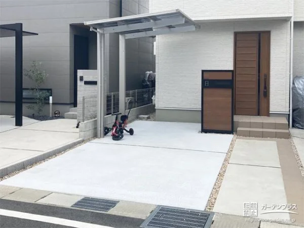 サイクルポートで雨の日のお子様とのお出かけを快適にする工事