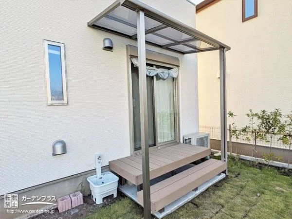 お庭のくつろぎ空間になるウッドデッキやテラス屋根の設置工事