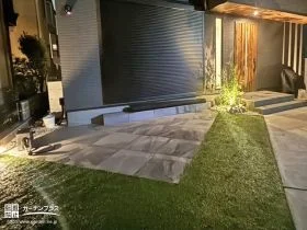 ファサードにも引けを取らないスタイリッシュモダンなタイルテラス[施工後]