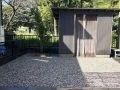 主庭に青砕石を敷設し快適な駐車スペースにリフォームした工事