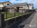 ブラックカラーと縦格子でスタイリッシュな境界フェンス設置工事