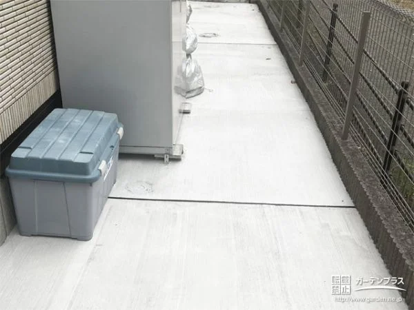 雑草と猫の糞対策にコンクリートを打設した犬走りリフォーム工事