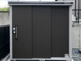 大きいお荷物も保管できる便利な物置[施工後]