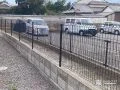 圧迫感なく敷地を区切るメッシュフェンス