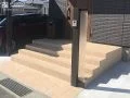ポストの機能を削ぎ落したスタイリッシュな機能門柱