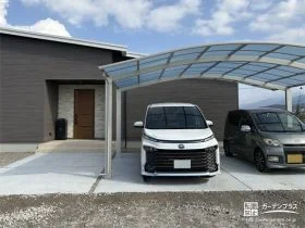 快適で清潔な駐車スペースとローメンテナンスな建物周り工事