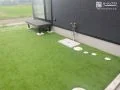 お庭のお手入れが簡単になる人工芝