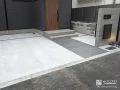 モダンなお住まいに合わせブラックを取り入れた駐車スペース工事