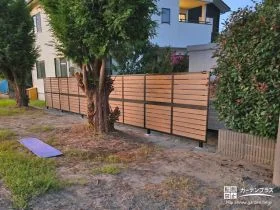 お住まいに調和する落ち着きのある目隠しフェンス[施工後]