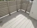 バルコニーのように活躍するウッドデッキ