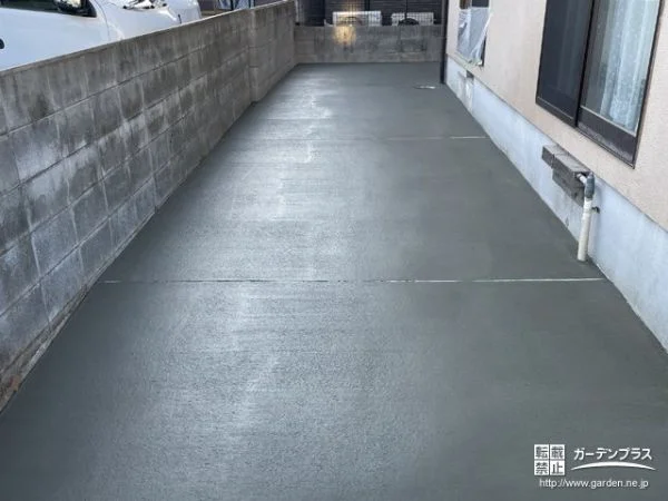 主庭にコンクリートを打設し駐車スペースに生まれ変わらせた工事