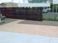 ファサードの雑草対策