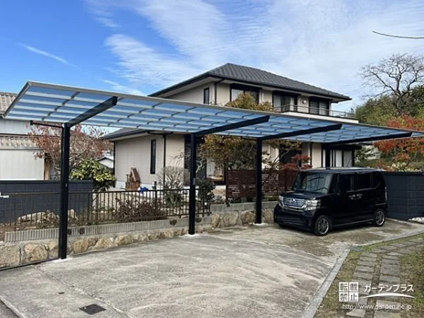 縦連棟タイプで細長い敷地を有効活用できるカーポートの設置工事