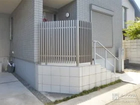 出入りしやすく隅切りした駐車スペース拡張リフォーム工事