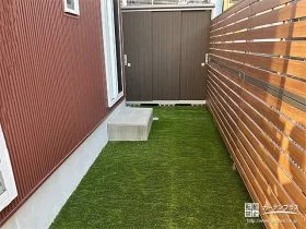 高さあるフェンスでしっかり視線をカットし転落事故も防いだ工事